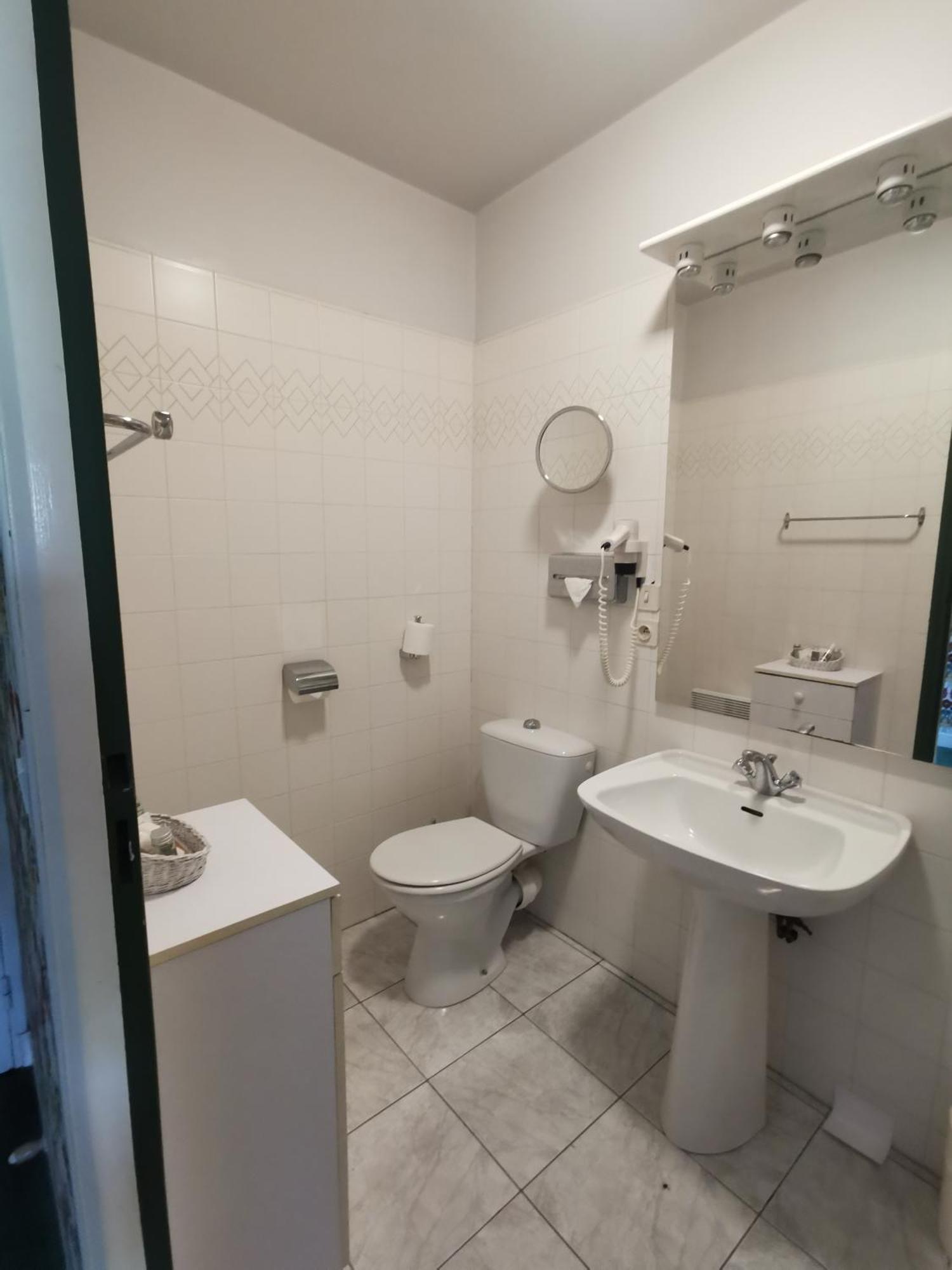 Chateau De Castel Novel Boutique Hotel Варец Экстерьер фото